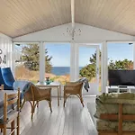 Vakantiehuis Cozy Beachfront Nykøbing Sjælland
