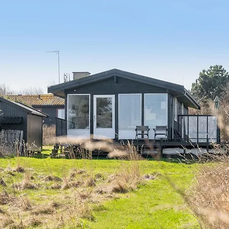Cozy Beachfront בית נופש Nykøbing Sjælland