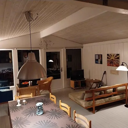 Cozy Beachfront בית נופש