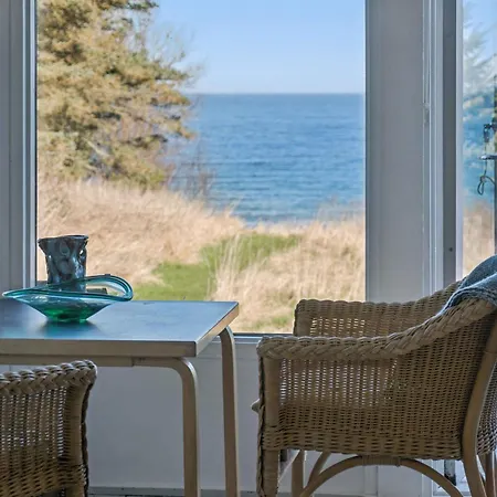 Cozy Beachfront בית נופש Nykøbing Sjælland