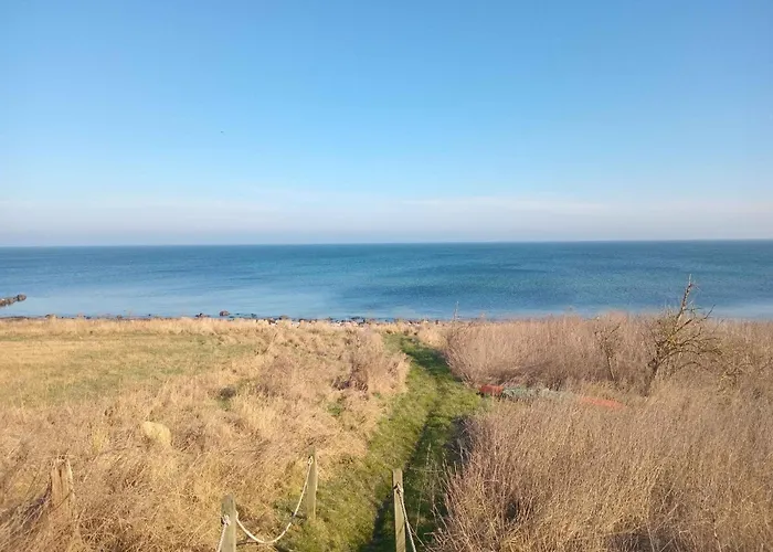 Cozy Beachfront Semesterbostad *