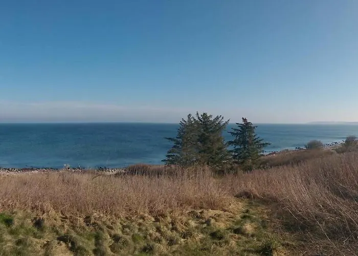 Semesterbostad Cozy Beachfront Nykøbing Sjælland