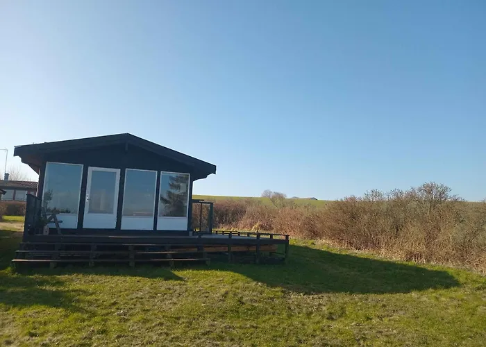 Semesterbostad Cozy Beachfront *